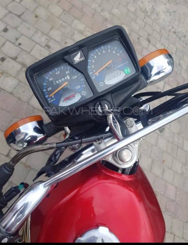 Honda 125 self start 4