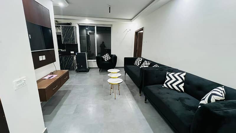 One Bed Apartment For Rent Per day Avil For familes 3