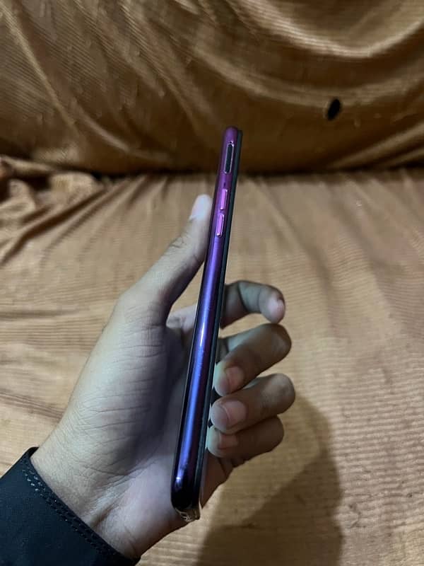 OPPO F9 PRO 6/128GB 1