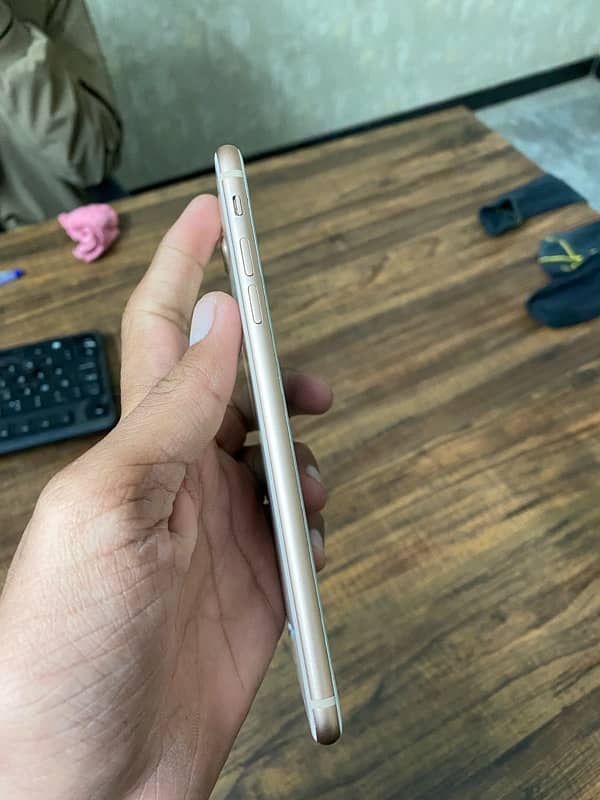 Iphone 8 plus pta approved 4