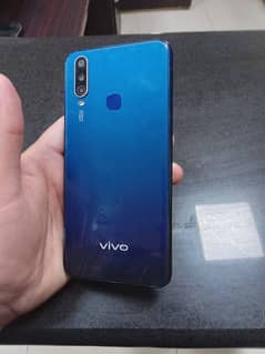 vivo y17 with box