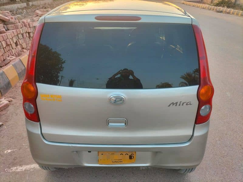 Daihatsu Mira 2009 1