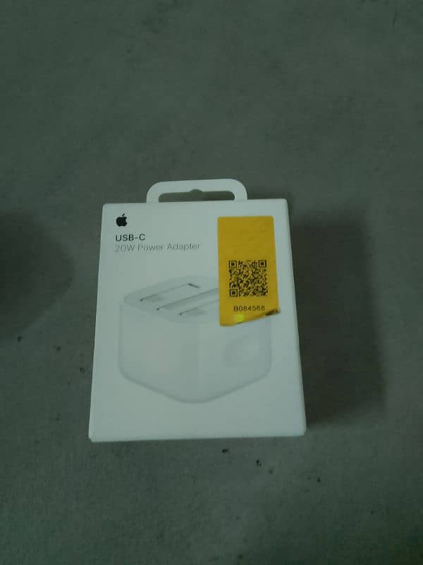 Iphone 15 pro max original adapter 0