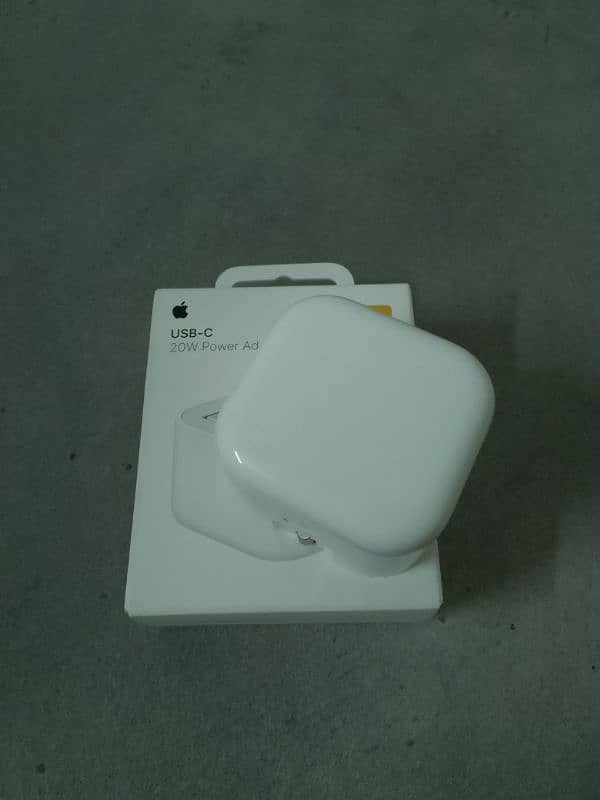 Iphone 15 pro max original adapter 2