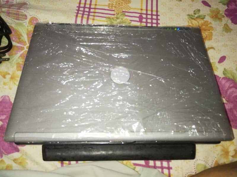 DELL LATITUDE D630 (4+160GB) 3