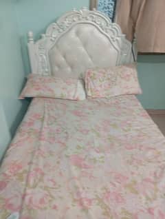 bed for sell with mattress