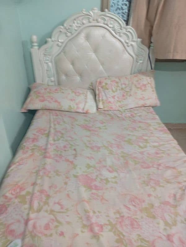 bed for sell 0