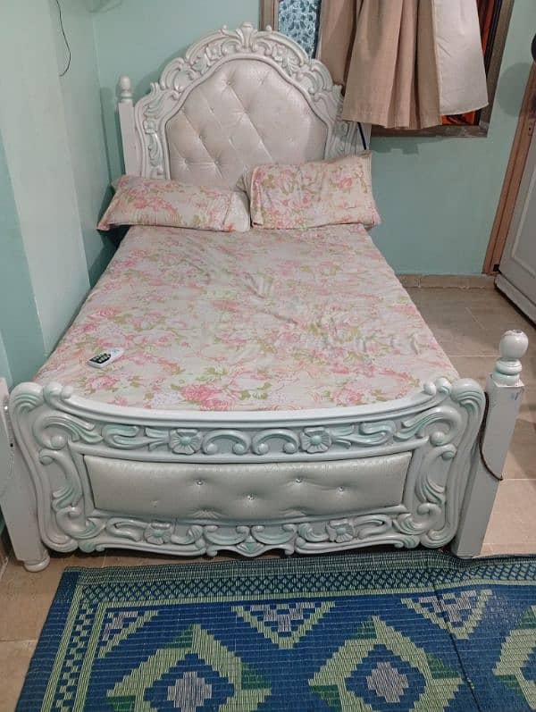 bed for sell 4