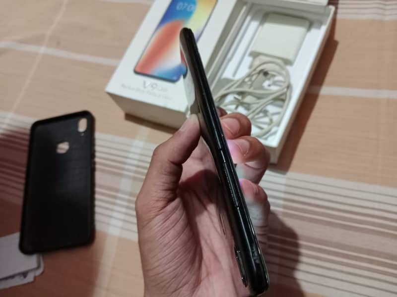 Vivo v9 condion 10/8 1