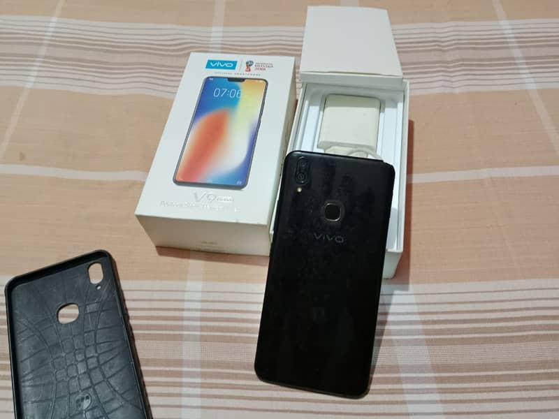 Vivo v9 condion 10/8 2