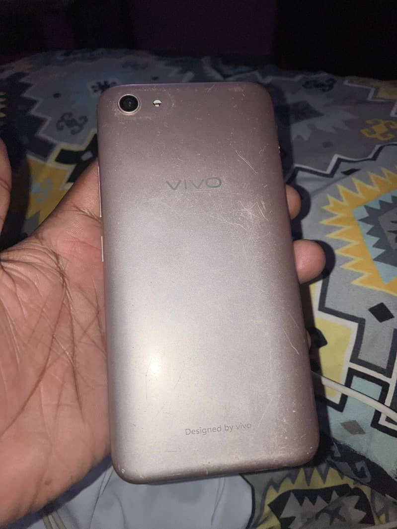 Vivo Y81s 6/128 1