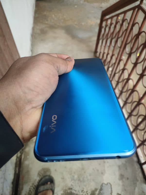 vivo y20s 3