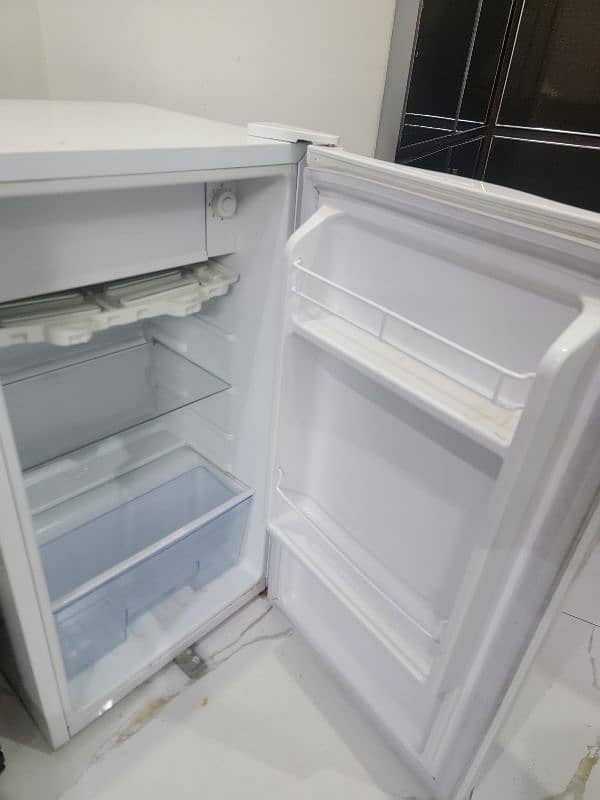 Fridge room 1