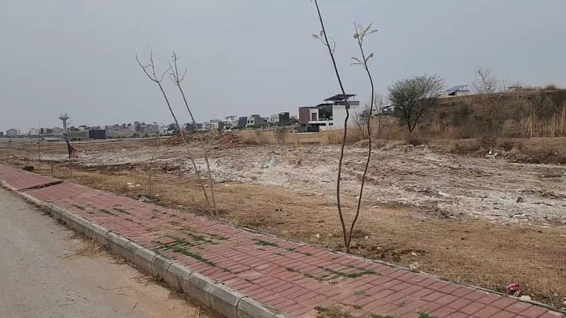 10 Marla Low-Cost Ready for Construction Plot J Block, Bahria Town Phase 8 2