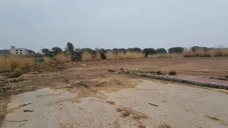 10 Marla Low-Cost Ready for Construction Plot J Block, Bahria Town Phase 8 6