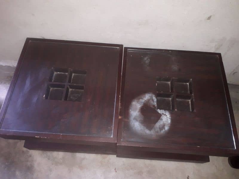 TABLE  SET 8