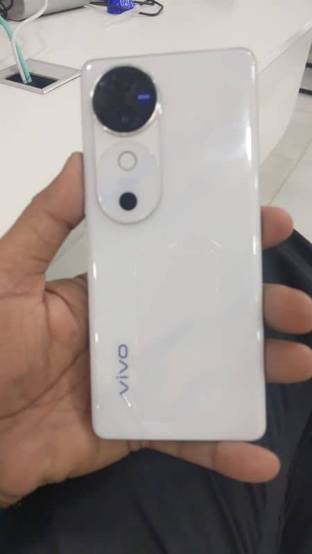 Vivo V40 Mobile New Brand 12/256 Gb for sale My Whatsapp 0329=3556140 0