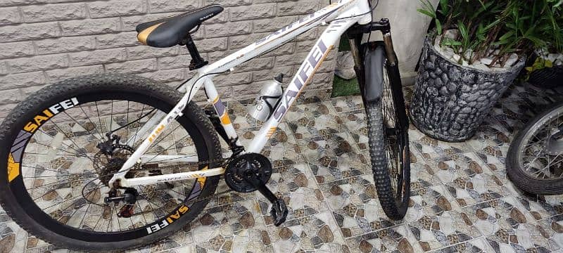 Bicycle (10/10 condition) 29 inch 2