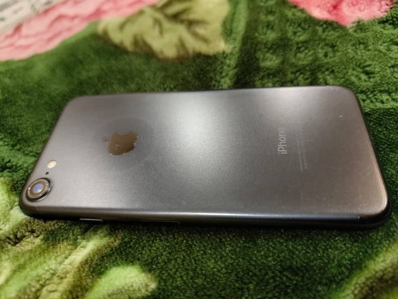 iphone 7 good condition 1