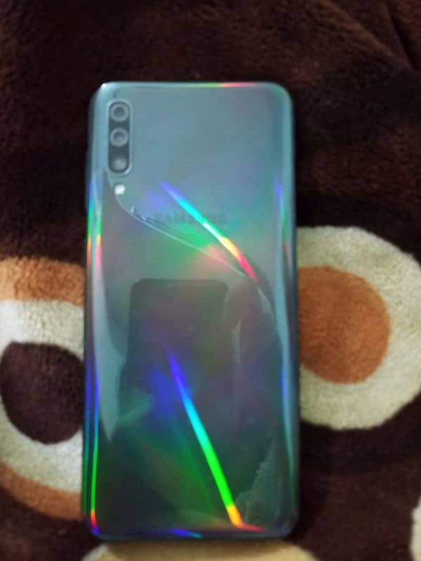 Samsung Galaxy A50 4 /128 1