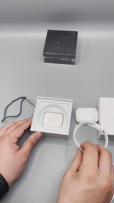 Wireless Noise-Cancelling Airpods Branded Airpods Delivery Free 1