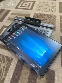 Toshiba Ultrabook Touch Laptop • Core i7 • 8gb ram 256gb ssd