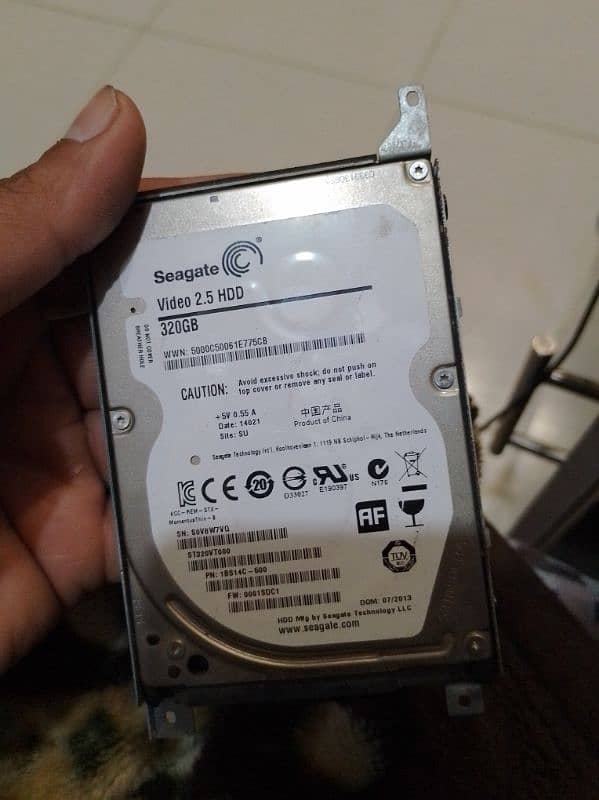 Seagate 320 gb Laptop hard drive 1