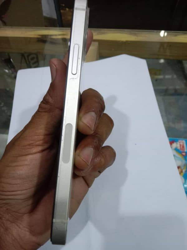 Iphone 12 water pak all ok face id ok 64 gB white colour non pta 1