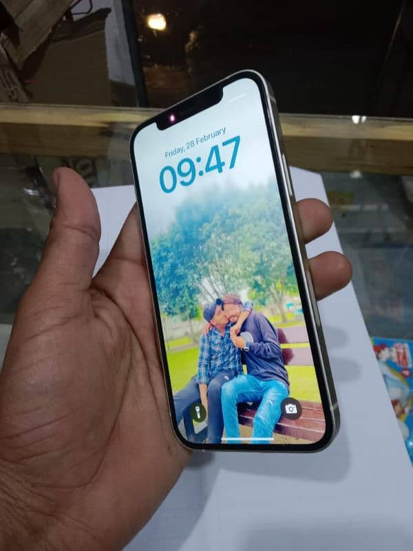 Iphone 12 water pak all ok face id ok 64 gB white colour non pta 3