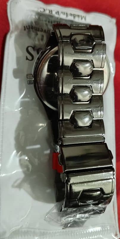 urgent sale brand watch 2