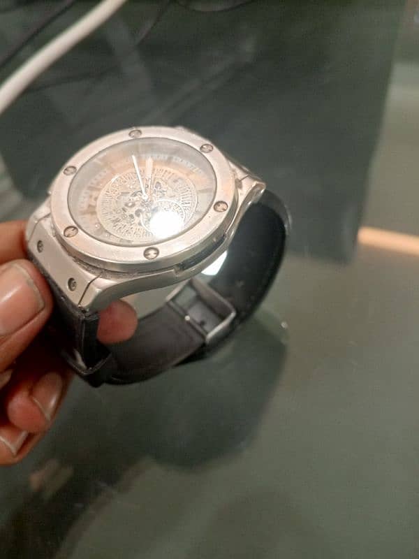 urgent sale brand watch 6