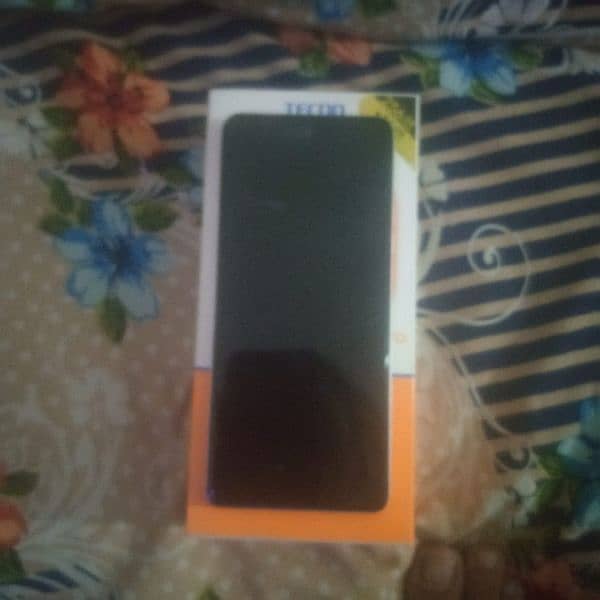 Tecno spark 10 pro 8+8/256 6