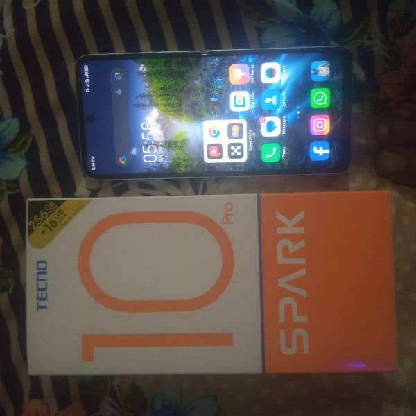 Tecno spark 10 pro 8+8/256 7