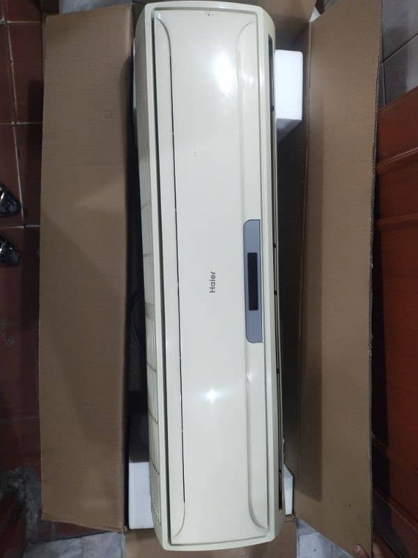 non inverted AC in best Condition 1