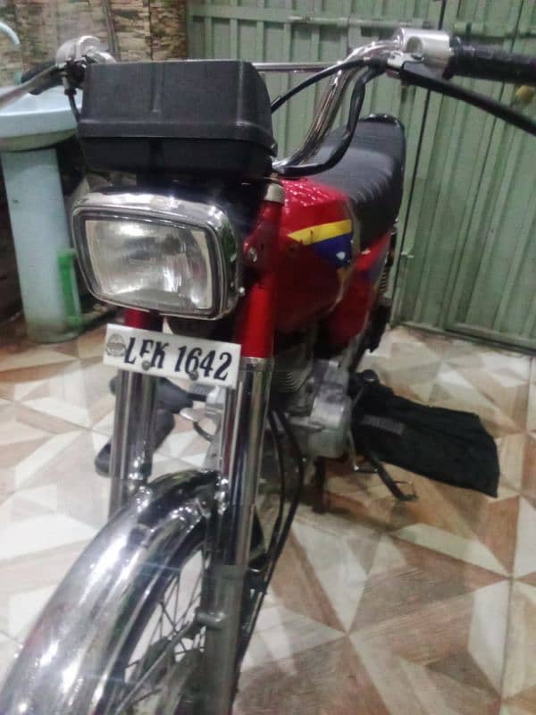 honda 125 2009 model lush condition engine was bht fit koi awaz nhi ha 3