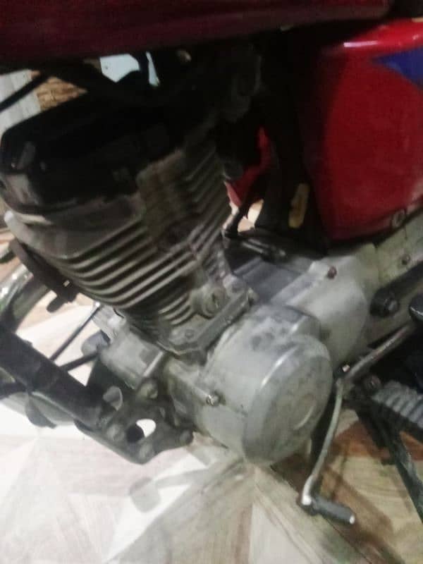 honda 125 2009 model lush condition engine was bht fit koi awaz nhi ha 8