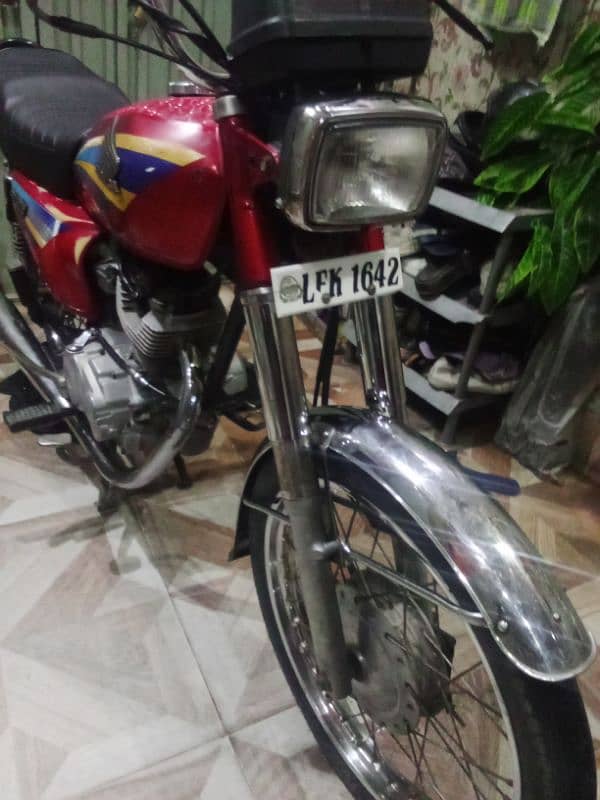 honda 125 2009 model lush condition engine was bht fit koi awaz nhi ha 12