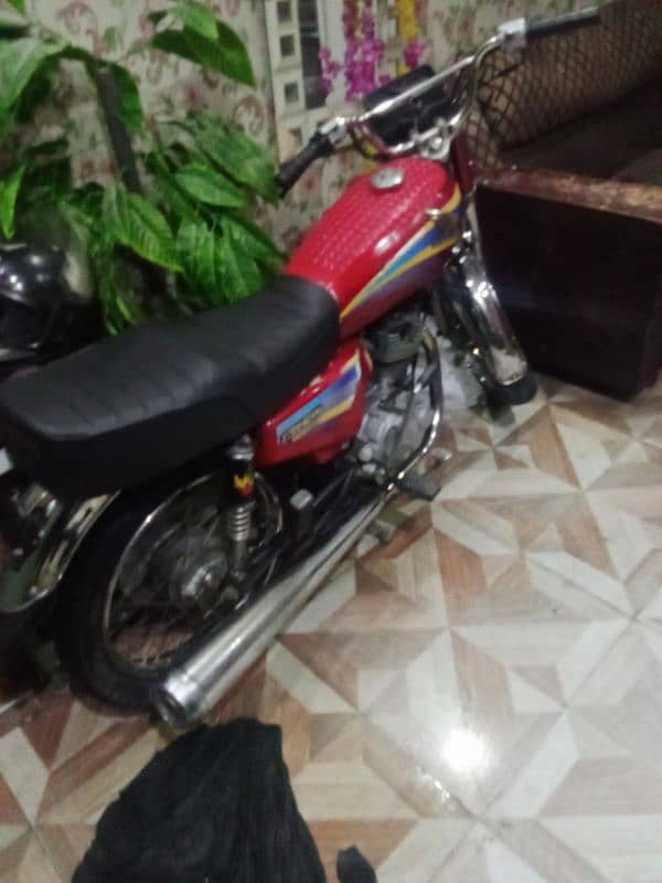 honda 125 2009 model lush condition engine was bht fit koi awaz nhi ha 15