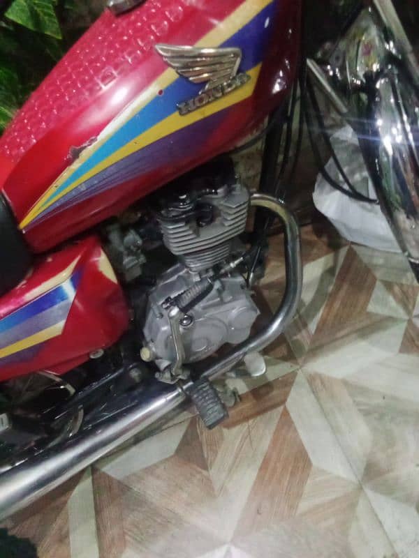 honda 125 2009 model lush condition engine was bht fit koi awaz nhi ha 16