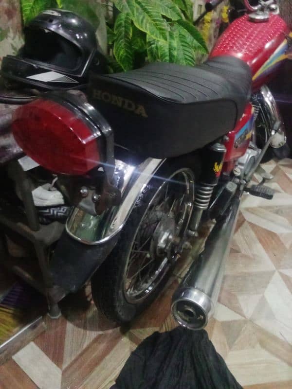 honda 125 2009 model lush condition engine was bht fit koi awaz nhi ha 17