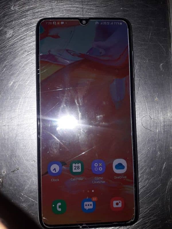 samsung a70 for sale and exchange possible 5