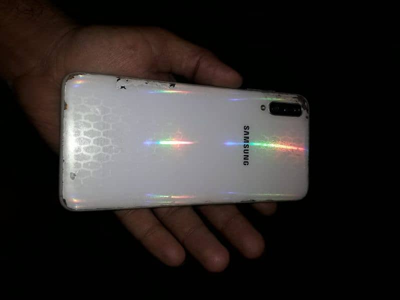 samsung a70 for sale and exchange possible 6