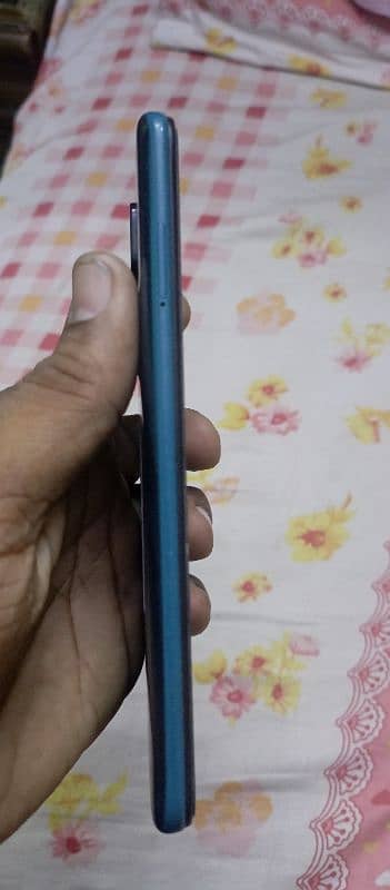 Xiaomi Redmi Note 9 3