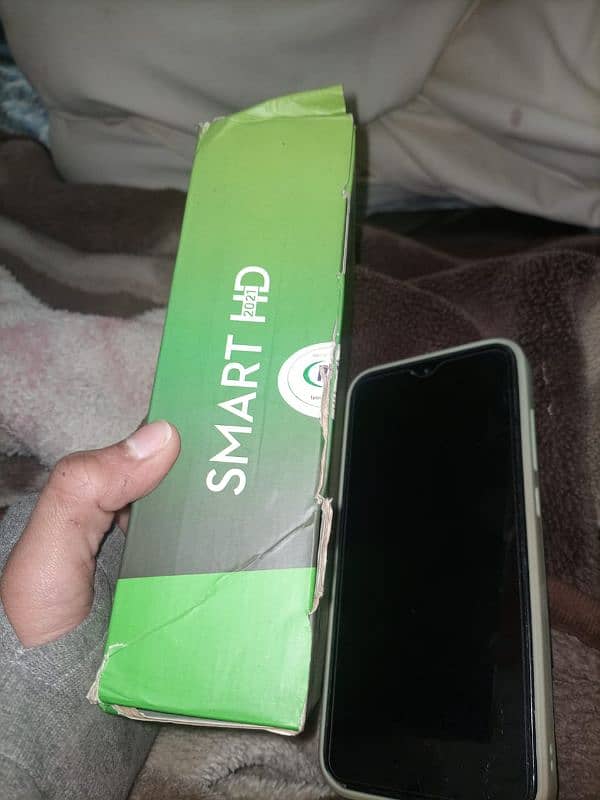 infinix smart hd good condition with box memory 2 32 14