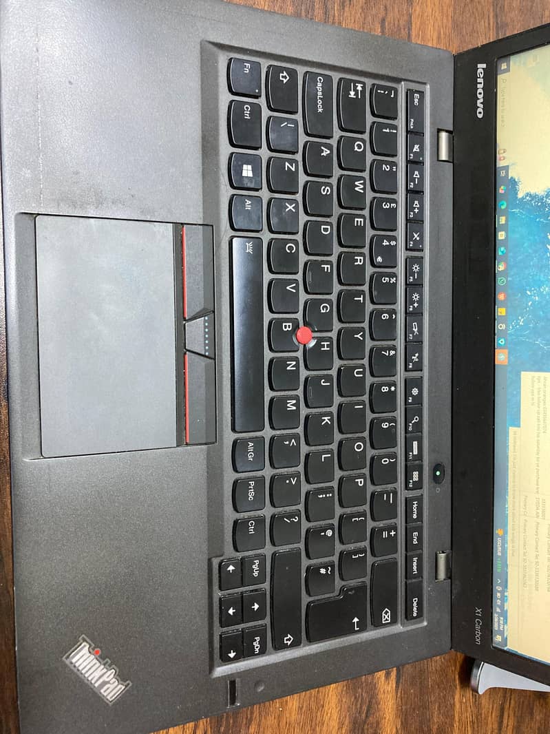 Lenovo X1 carbon I5 5th gen 4