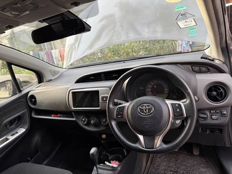 Toyota Vitz 2015 5