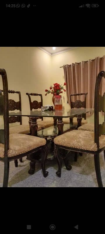 dining table with 6 chairs 1