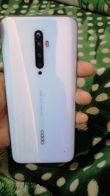 Oppo Reno 2F 4