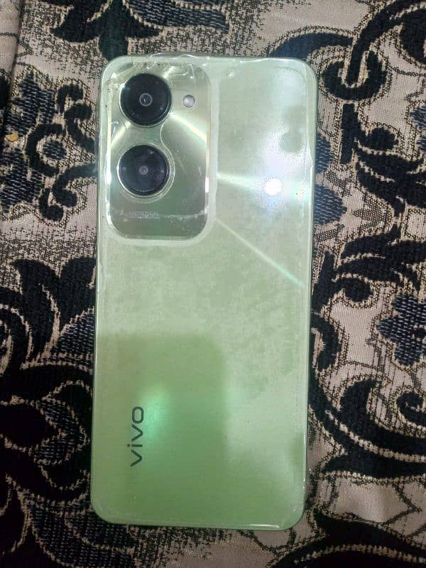 vivo Y 18. . . . . 6/128 1