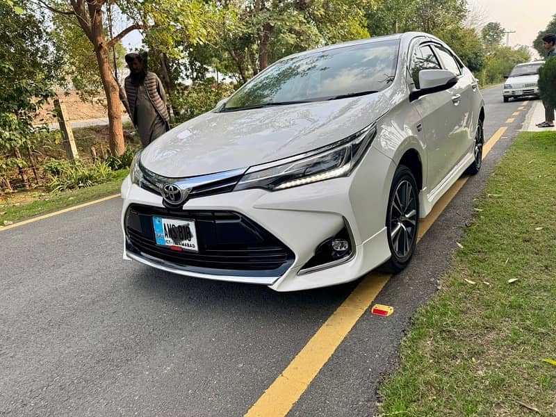 Toyota Altis Grande 2019 1